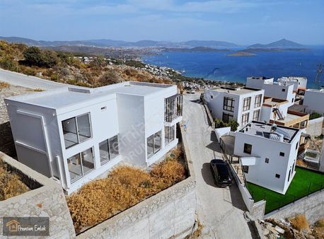 Bodrum Yahşi'de Deniz Manzaralı 4+1 Bahçeli Sıfır Müstakil Villa