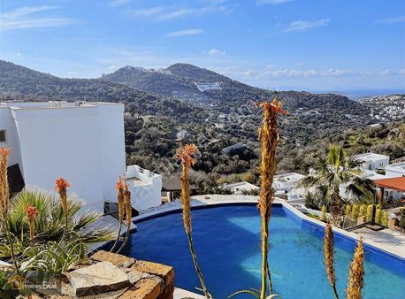 Bodrum Yalıkavak'ta Muhteşem Manzaralı Müstakil Villa