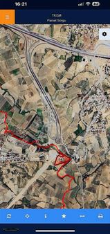 Otobana Yakın İyi Lokasyonda 9600m Nektari Bahçesi