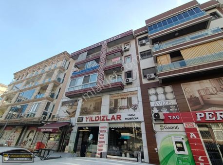 Meydan Cepheli 3+1 Doğalgazlı Kiracılı Çift Cepheli Daire