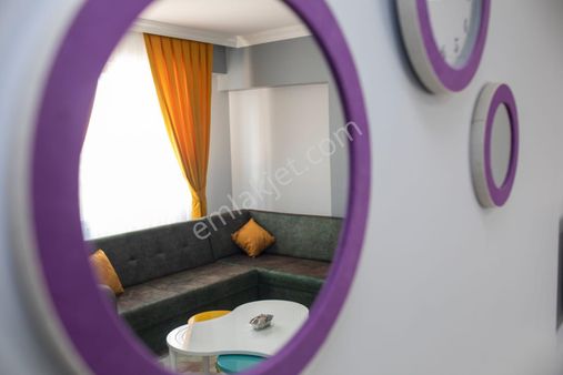 Üstün Emlaktan Kiralık Daire 1+1 Eşyalı