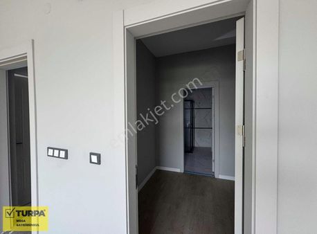 Villakent 4+1 Müstakil Havuzlu & Şömine Satılık Dublex Villa