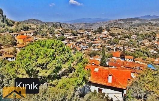 İzmir'den Köy İçi Harika Arsa