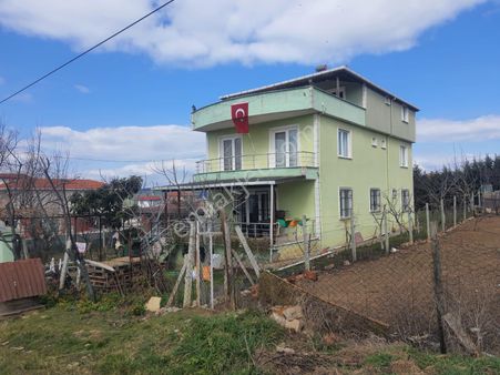 Haydar Emlaktan Karaevlide 506 M2 İçinde Triblekls Villa