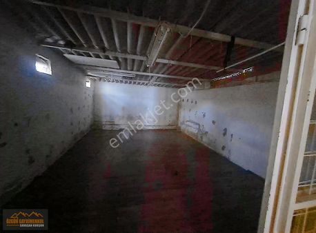 Özgün Gm' Den Sakarya Mah. Geniş Satılık Dükkan