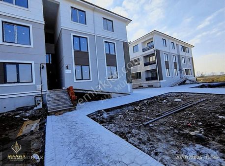 Tekeler Mh. Site İçi,asansörlü, Kapalı Otoparklı Geniş 3+1 Daire