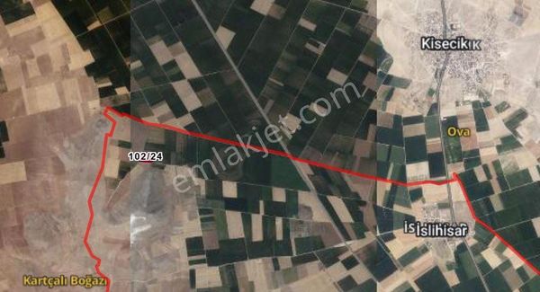 Acil Satılık Karaman İslihisar Kooperatif Sulu Verimli Kırmızı Toprak Tarla