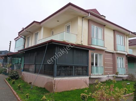 Sakarya Kocaali'de Site İçerisinde 3+1 Satılık Villa