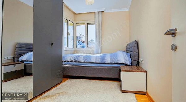 Narlıdere Limanreis 'de Müstakil Havuzlu Villa