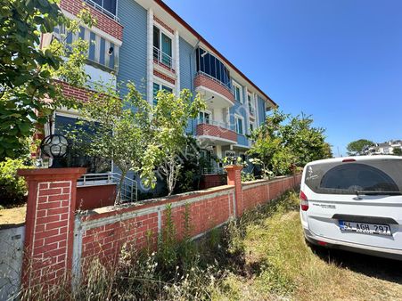 Karasu Çınar Gayrimenkulden Muhteşem Bahçe Kullanımlı 2+1