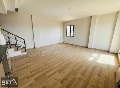 ▃▅▇seta Grup▇▅▃ Geniş Bahçeli Köşe Başı 4+1 Villa