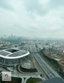 Try'dan Satılık Skyland İstanbul 4+1 Boş Güncel Yüksek Kat Daire