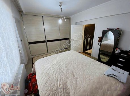 Bahçelievler Merkez'de Öğretmen Evi Arkasında 3+1 160m2