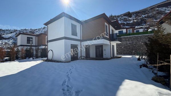 Emlak Ofisimden Becenin En Uygun 3.5+1 Villası