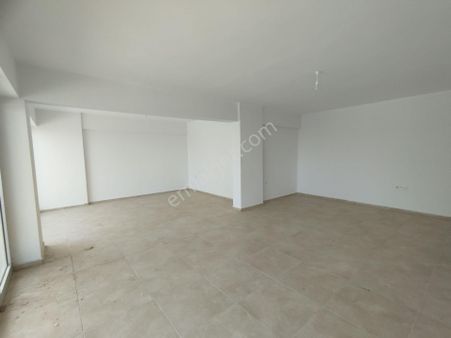 Alihan G.m.den Ulukent Mah. Eski Trafik Tescil Cıvarı Satılık Yatırımlık Dükkan