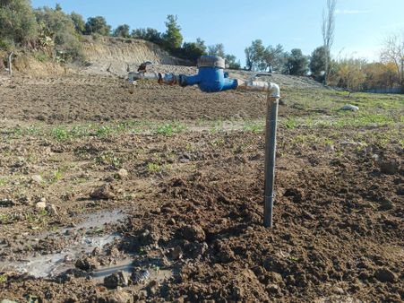 Köy İçinde Ev Yapmaya Uygun Taş Duvarlar Çevrilmiş ,manavgat Merkeze 12 Km.arazi