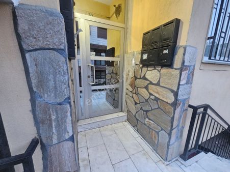 Göçmen Gayrimenkul'den Zafer Mah.3+1 Satılık Daire