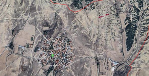 Beylikova Yukarıiğde Ağacı Köyünde Köy İçi Satılık Bağ-bahçe