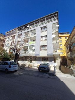 Yeşiloğlu Emlaktan Yenimahalle Merkezde Yüksek Giriş 3+1 Daire