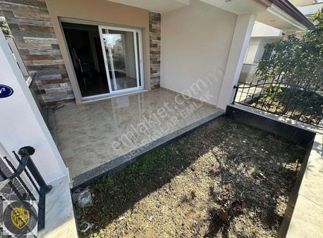 Şenbağlar 'dan Ful Deniz Manzaralı Otoparklı 3+1 Yazlık.