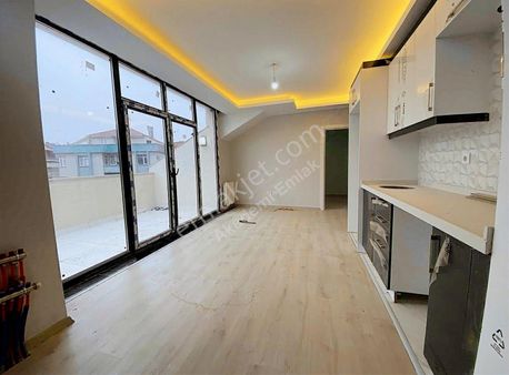 Akademi Emlak Tan 4+2 Sıfır Dubleks Metrobüs 5 Dk Mesafede