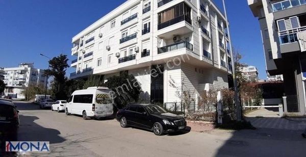 Kızıltoprak Mahallesi'nde Satılık 3+1 Geniş Daire