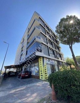 İsabeylide Cadde Üzeri Satılık 3+1 Daire