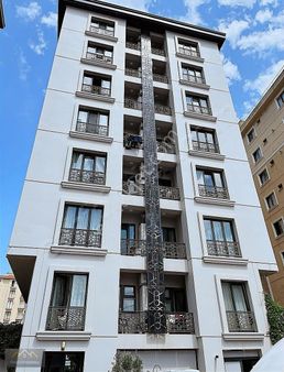 Önem Gayrimenkul'den Süper Konum 1+1 Ara Kat İskanlı Daire