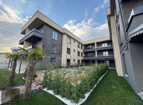 Muhteşem 2025 Fırsatı ! 2+1 Verandalı Havuz Cephe Lüx Daire !