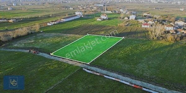 19 Mayıs Yeşilova'da Satılık 4584 M2 Muhteşem Tarla