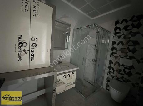 Kadir Dikici'den Ömer Halisdemir Cad Site İçi Satılık 2+1 Daire