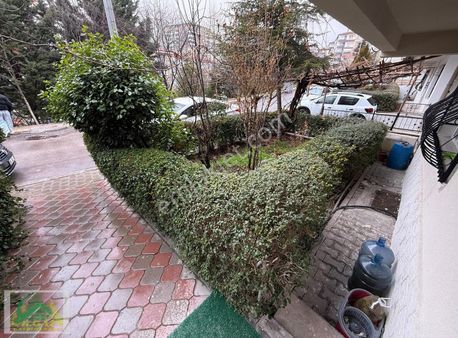 İncirli'de Cadde Yakını 3+1 Ara Kat Asansör Çift Balkonlu Daire