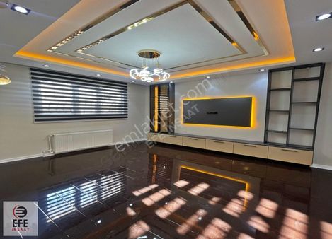 Efe İnşaat'tan Metrobüs Dibi Dekorlu 2+1 Bahçeli Daire