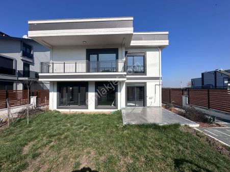 Eskidjiden Damlarda Müstakil Bahçeli 4+1 220m² Sıfır Villa