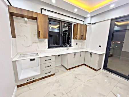 Fıstıklık'ta Yerden Isıtmalı Modern Tasarımlı Ultralüx 2+1 Daire