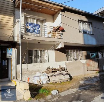 İzmir Buca'da 2 Katlı Satılık Müstakil Bina!
