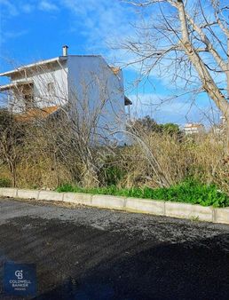 Urla Atatürk Mahallesinde İmarlı Villa Arsası