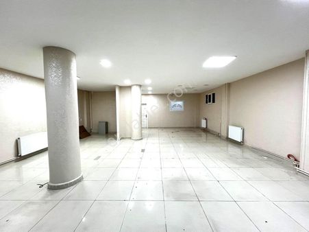 Nest Emlak'tan Gültepe Mh E5 Cephe 180m2 Kombili Wc'li Dükkan...