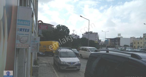 Çiğlide Satılık 148 M2 Dükkan Çarşıda İyi Konumda