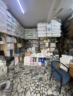 Huzurdan Reşadiye Mah Belediye Civarı Satılık Dükkan