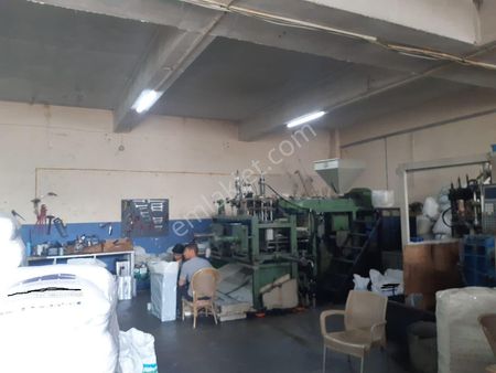 İkitelli Atatürk Sanayide 144 M2 Tabanlı Satılık İşyeri