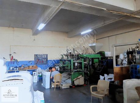 İkitelli Atatürk Sanayide 144 M2 Tabanlı Satılık İşyeri