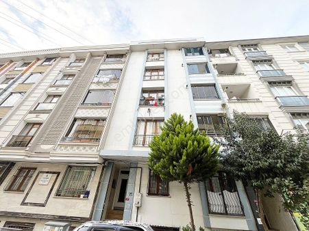 Alban Gyo'dan 3+1 Tek Daire Üzerine 135 M'² Geniş Mutfak Arakat.