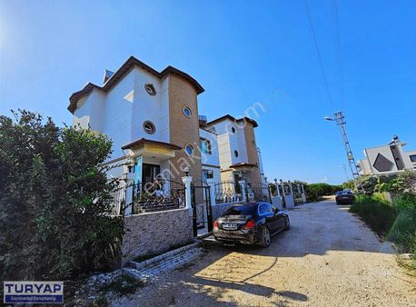 Samandağ Yeni Mahallede Satılık Lux Trıplex Villalar