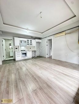 Selçuk'tan Yeni Mah 0 Yüksek Zemin Full Lüks 1+1