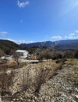 Kaş Hacıoğlanda Doğa İçinde 500m² Satılık