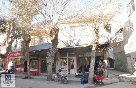 Coldwell Banker 'den Satılık Cadde Üsttü Komple Bina