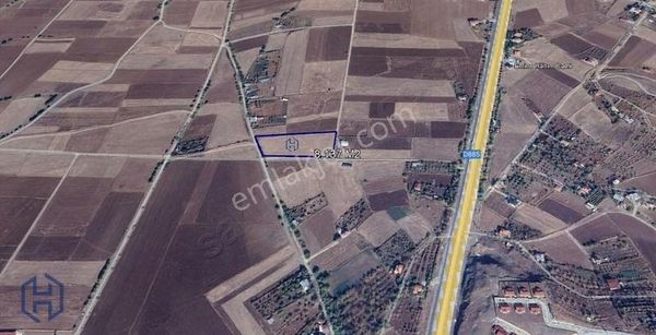 Harbert Gayrimenkul Gözebaşı (kinederiç)'de Yola 3 Cepheli Tarla