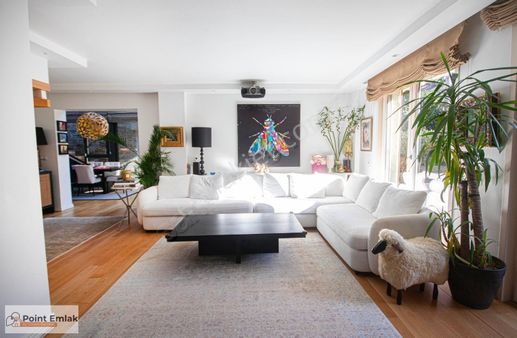 Tarabya Ferahevler'de 3+1 Satılık Geniş Bahçe Dubleksi