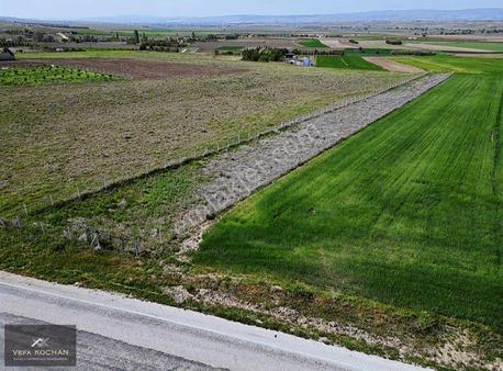 Vefa Koçhan'dan Yusuflar Mh.'de 7939 M2 Satılık Tarla